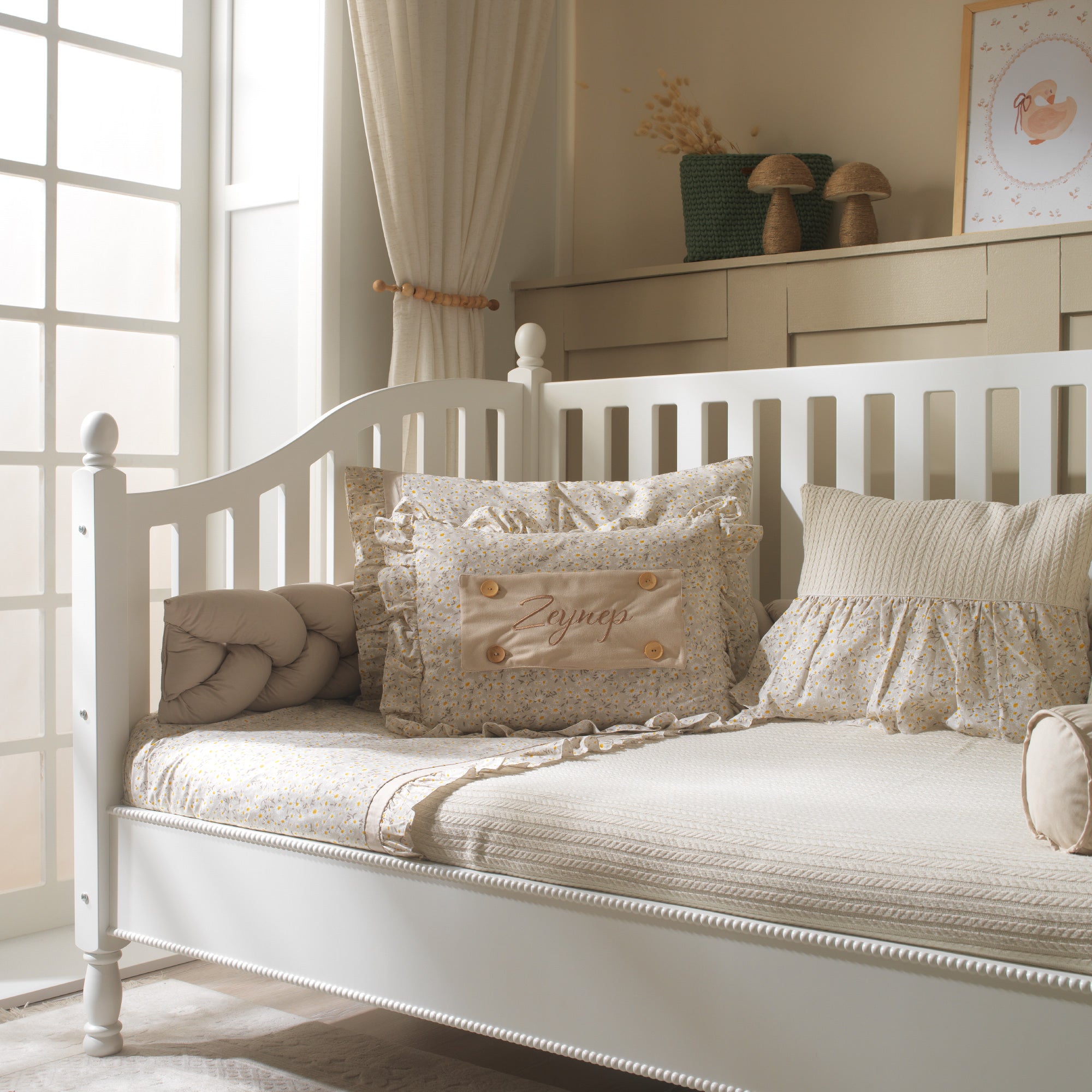 El nakışı isim yastığı doğum hediyesi bebek kız