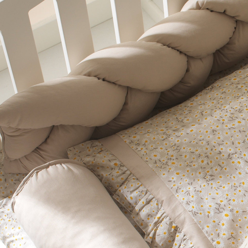 Daisy Örgü Kenar Koruma | Boutique Bebek Yatak Koruma | 270–360 cm | Joyful Kids | Bebek Kenar Koruma - Joyful Kids