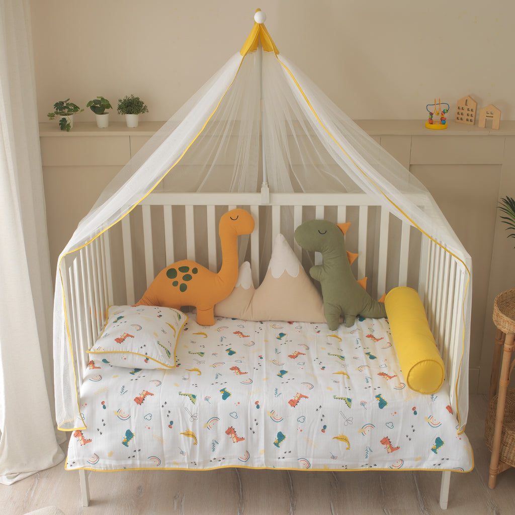 Rex, Buzul Dağ ve Sarı Dino uyku arkadaşları yakın plan.