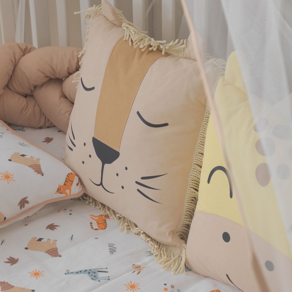 Joyful Kids zanaatkarları tarafından üretilen el işçiliği Jungle serisi tam paket içeriği.