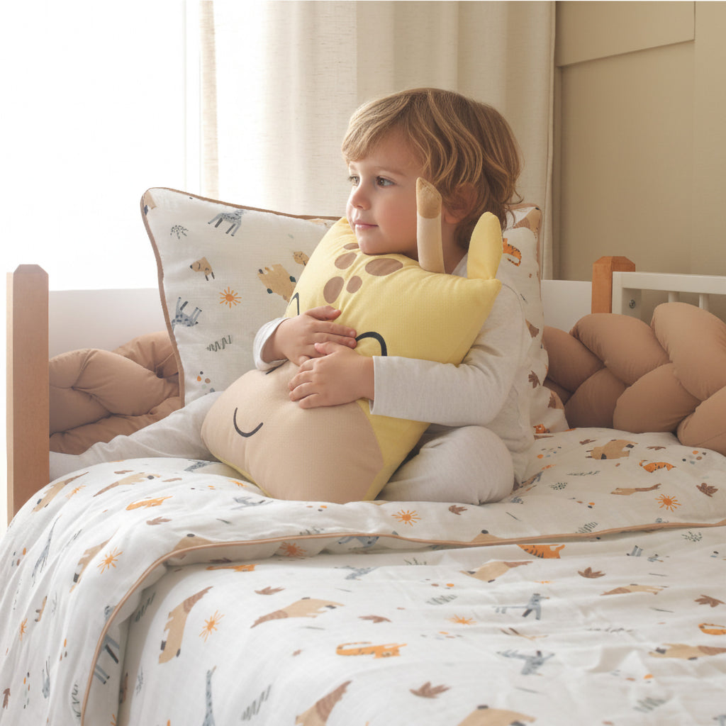 Lüks süet kumaş zürafa uyku dostu Joyful Kids özel tasarım.