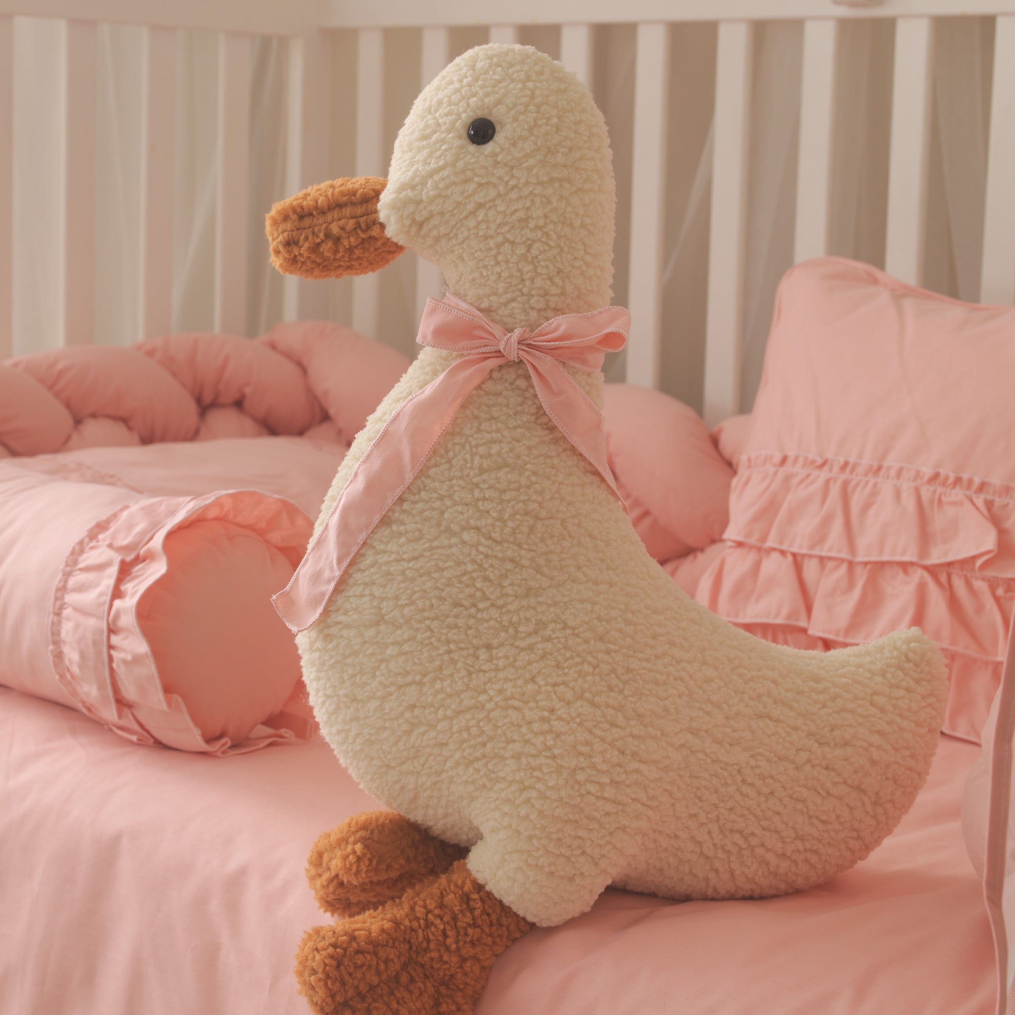 Joyful Kids tasarımı el işçiliğiyle üretilen lüks Luna Pembe bebek uyku seti içeriği.