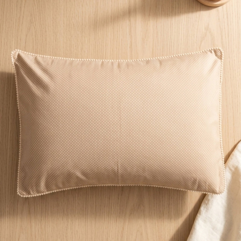 Misty Brown Baş Yastığı | Boutique Ponpon 50x70 | Nötr Bebek Yastığı | Joyful Kids | Bebek Yastığı - Joyful Kids