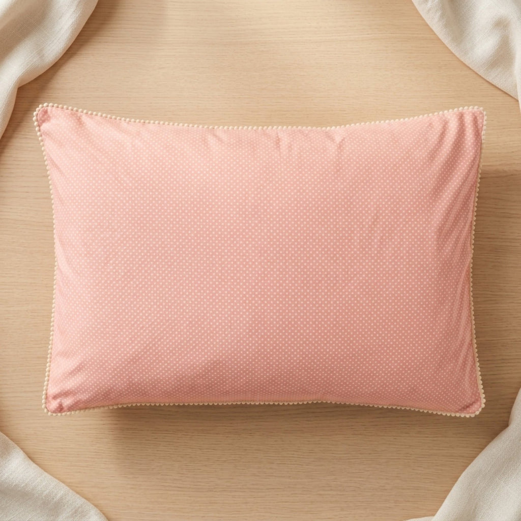 Misty Pink Baş Yastığı | Boutique Ponpon Detay 50x70 | Bebek Yastığı | Joyful Kids | Bebek Yastığı - Joyful Kids