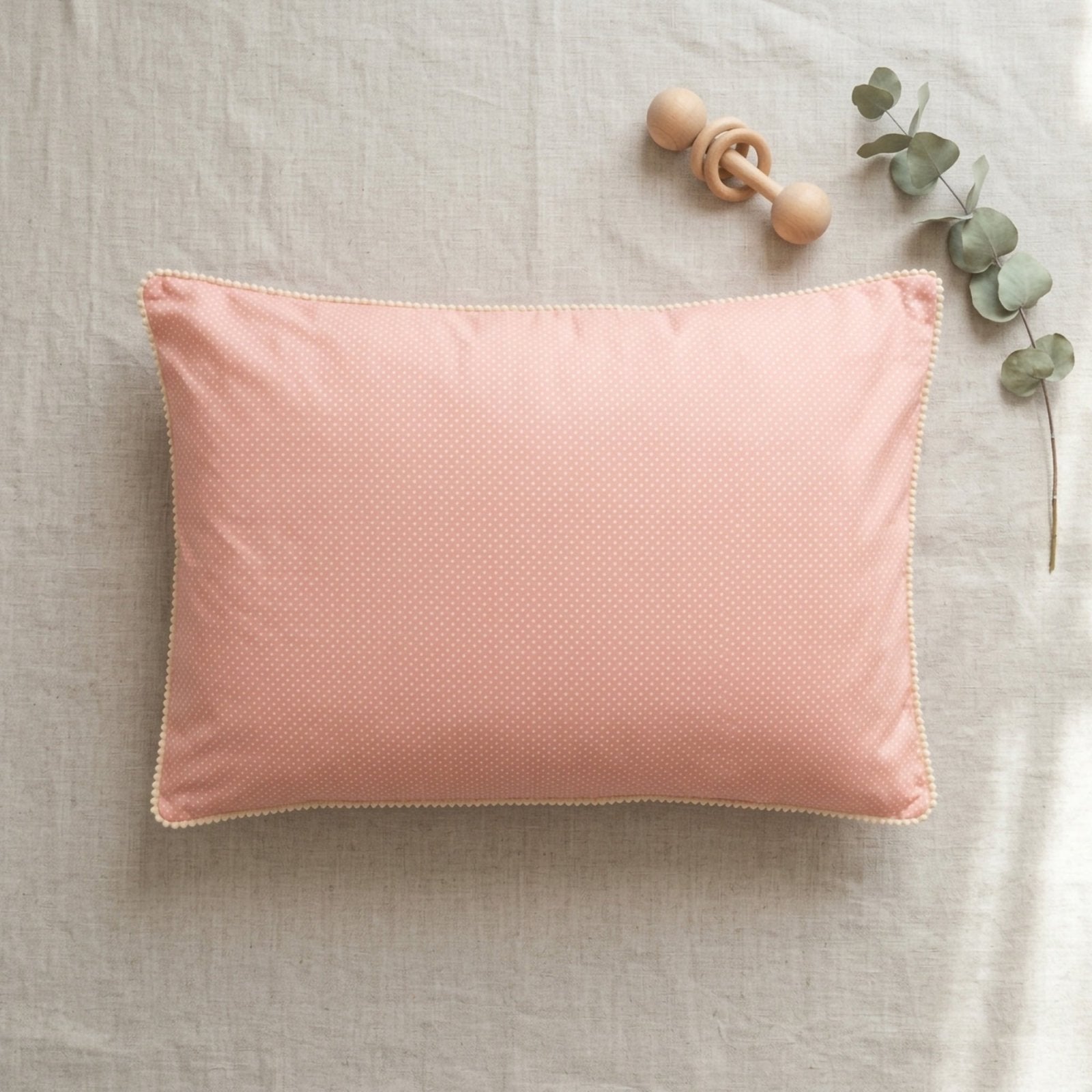 Misty Pink Baş Yastığı | Boutique Ponpon Detay 50x70 | Bebek Yastığı | Joyful Kids | Bebek Yastığı - Joyful Kids