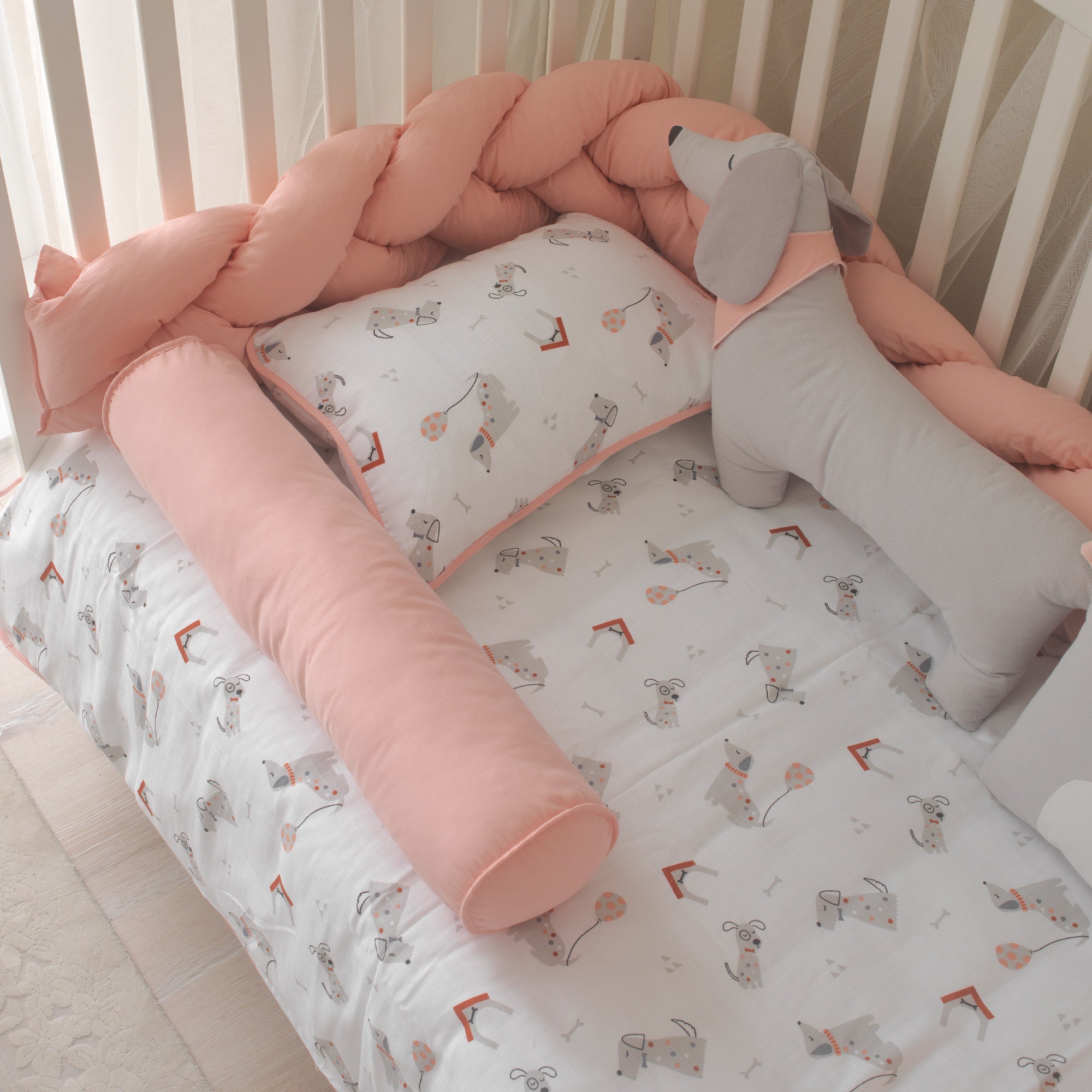 Joyful Kids antialerjik dolgulu pamuklu pembe silindir bariyer yastık.