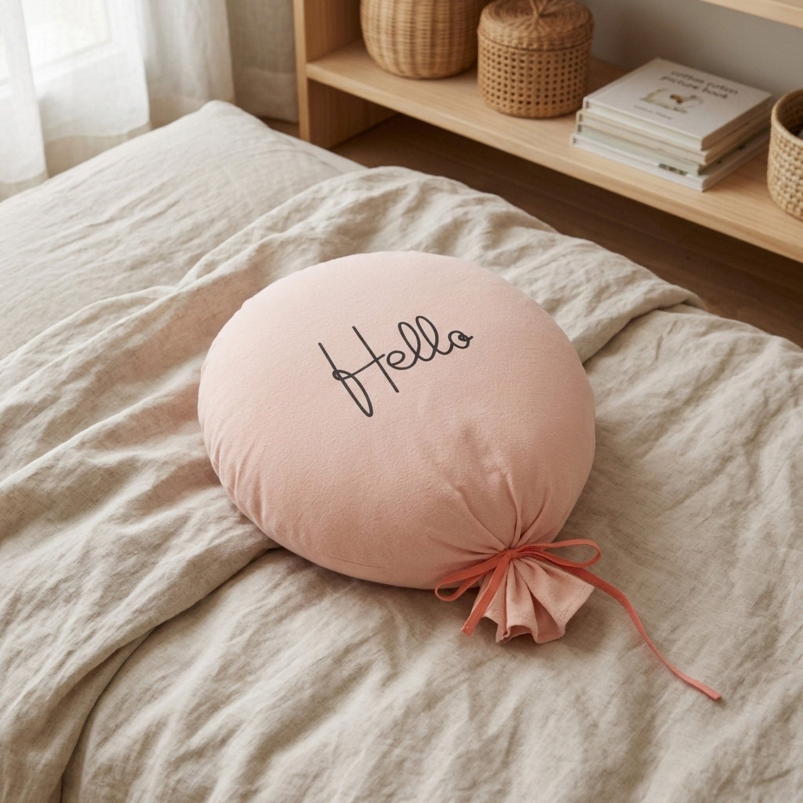 Hello Baskılı Balon Dekoratif Yastık | Dekoratif Yastık - Joyful Kids