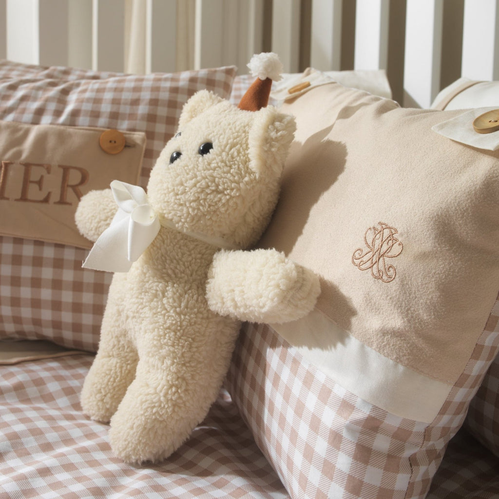 Teddy Arma Nakışlı Dekoratif Yastık | 45x35 Boutique | Joyful Kids İmzası | Dekoratif Yastık - Joyful Kids