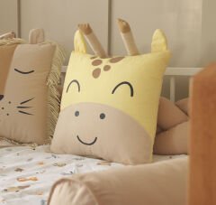 Zürafa Dekoratif Uyku Arkadaşı Yastık – Bebek ve Çocuk Odası Jungle Temalı Yastık